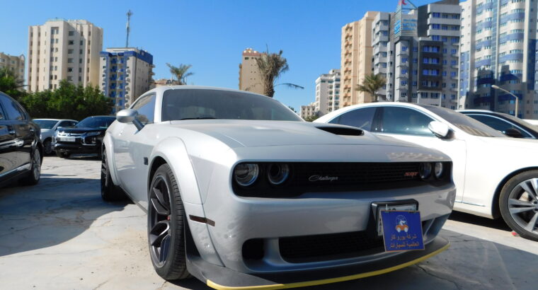 Challenger SRT