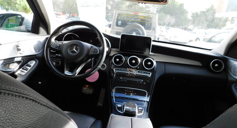 C300