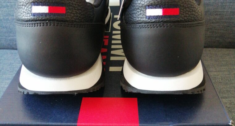 TOMMY HILFIGER Retro Leather Sneaker SIZE 42