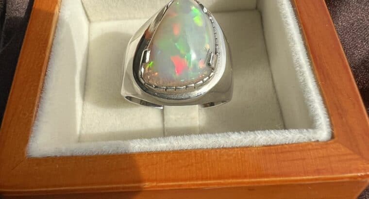 Opal Ring with Certificate اوبال خاتم مع شهاده