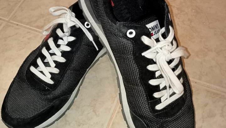 Shoe’s All branded and original Use but now abused.10-15kd Each