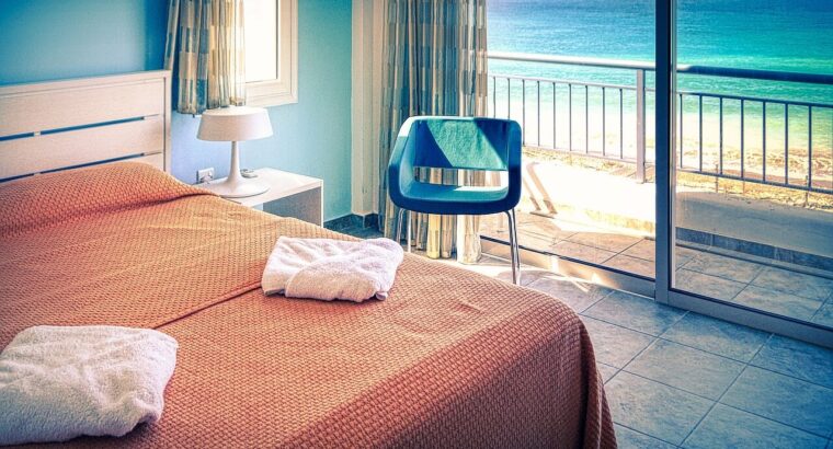 Luxury pluse Beachfront House for...