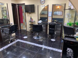 Ladies Beauty Salon for Sale – Prime Location